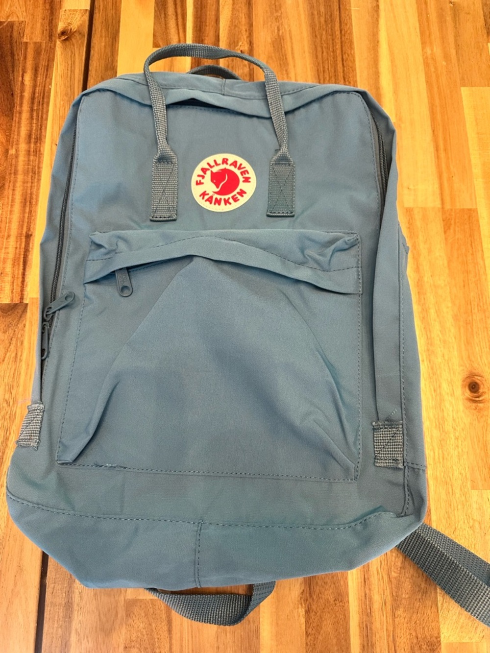 LIKE NEW Fjallraven Kånken Classic Backpack Sky Blue